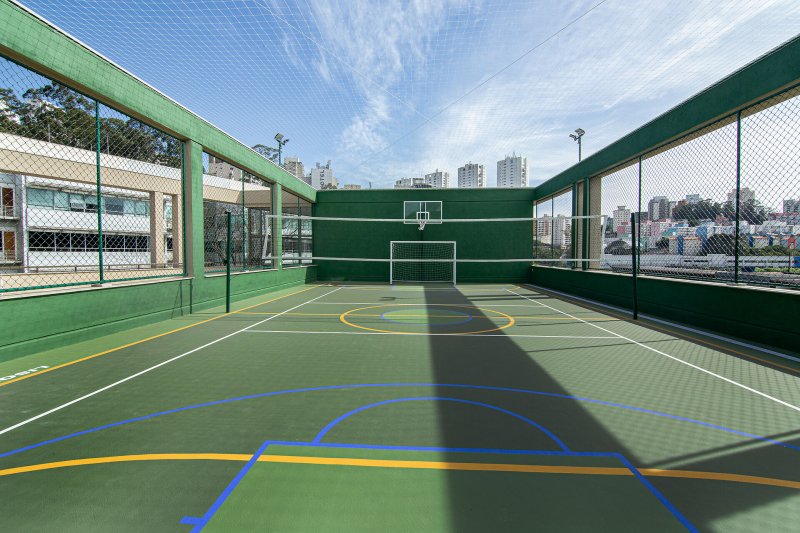 Quadra poli-esportiva