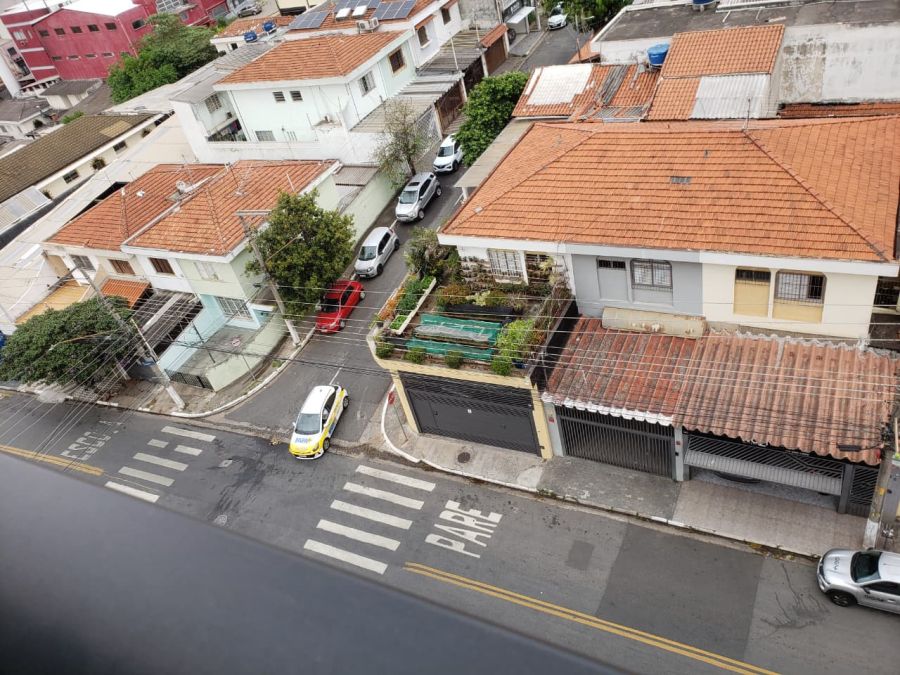 Vista da rua Arminda de LIma - saída e entrada para o estacionamento