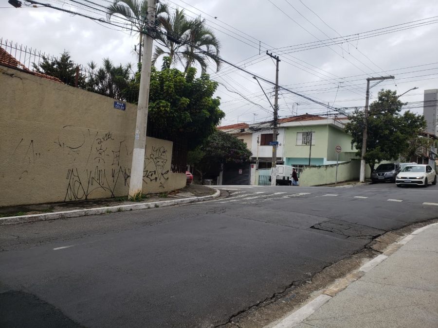 Rua Celso - opção saida do estacionamento no subsolo