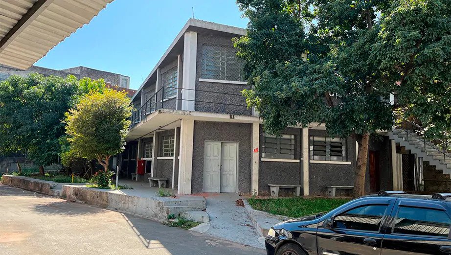 �rea administrativa